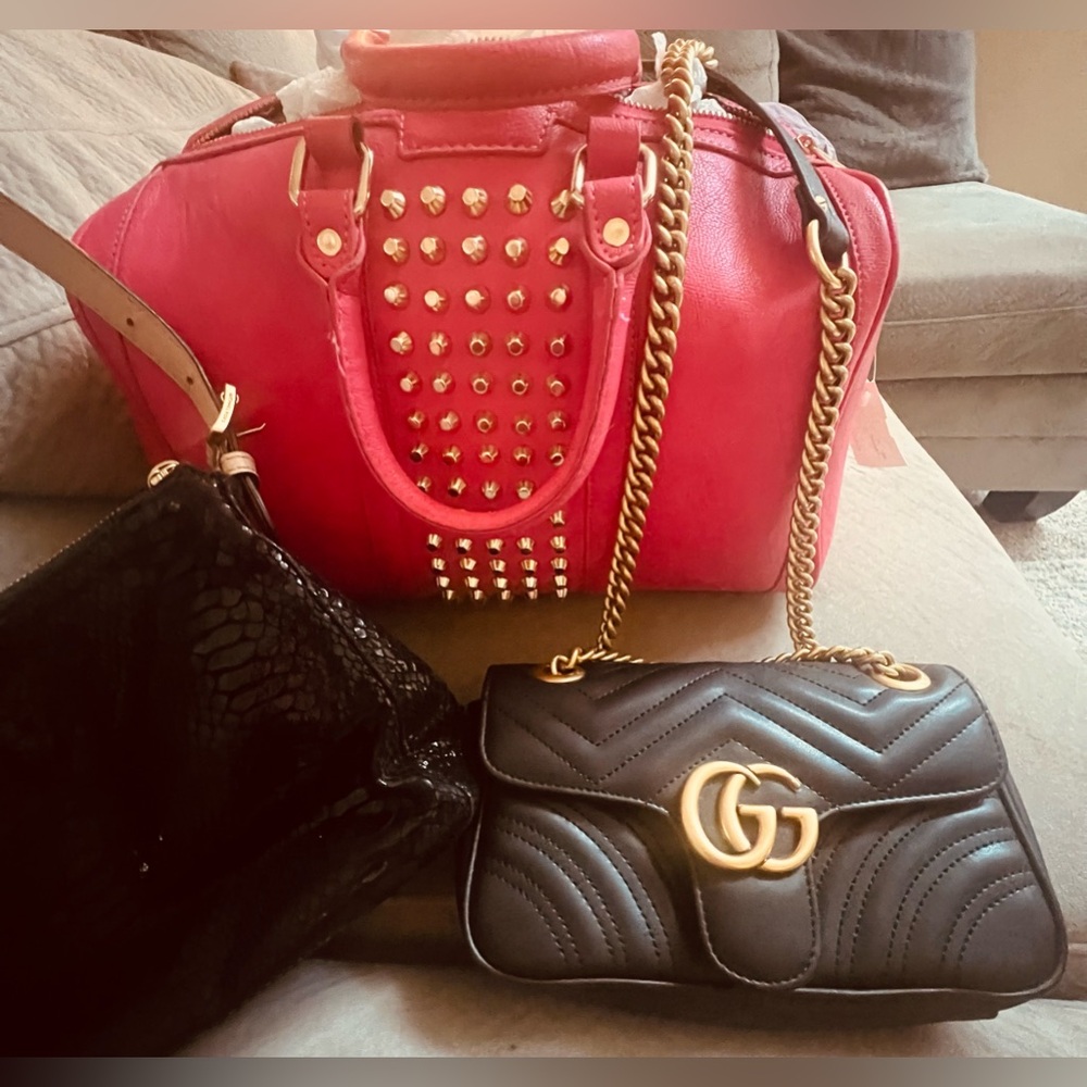 3 Gorgeous bags ❤️ Pink Cosmo New. Preowned fashion like non Gucci bag. MK PURSE
